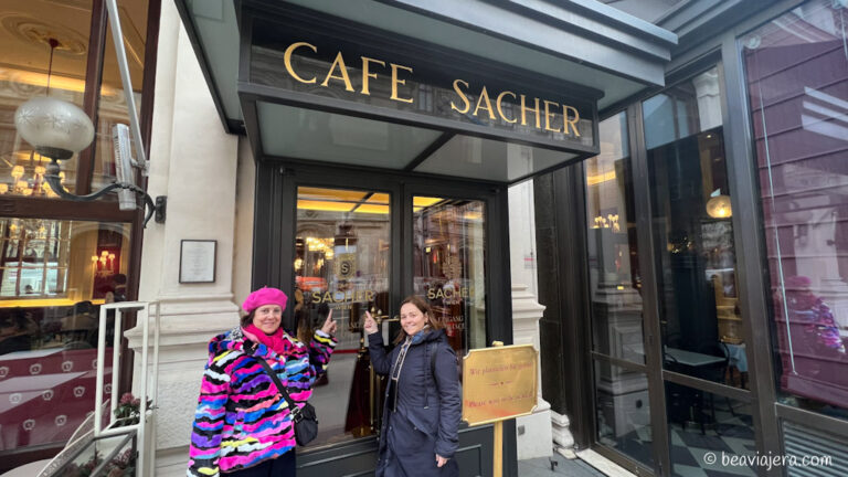 La deliciosa tarta Sacher de Viena - Beaviajera by Beatriz Lagos